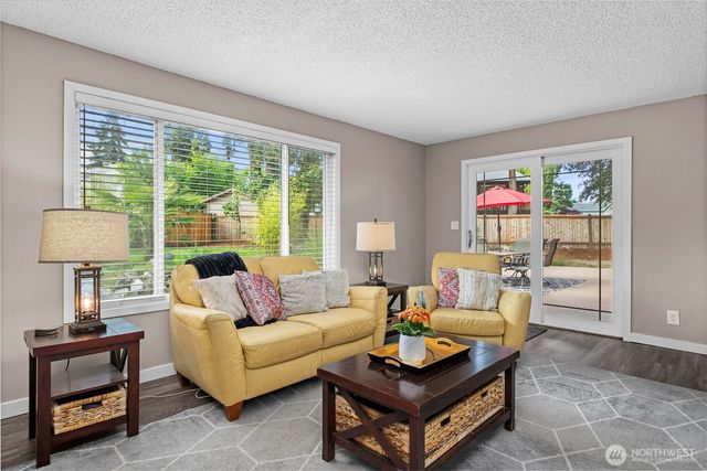 3706 S 256th Court, Kent, WA 98032