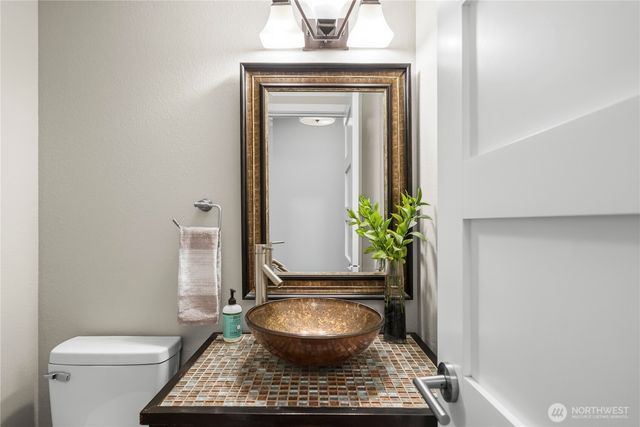 3706 S 256th Court, Kent, WA 98032