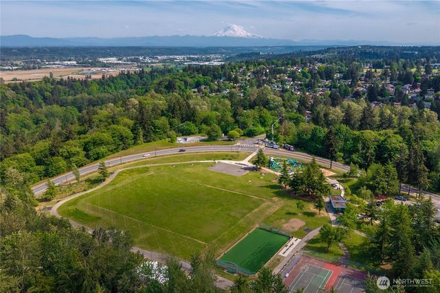 3706 S 256th Court, Kent, WA 98032