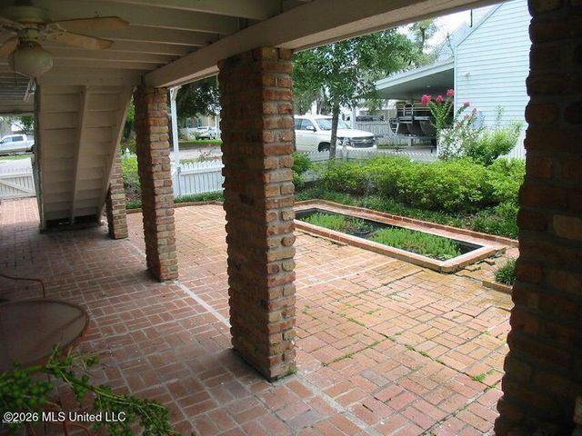 11 Devils Elbow, Diamondhead, MS 39525