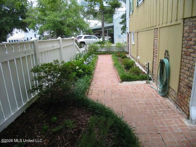 11 Devils Elbow, Diamondhead, MS 39525