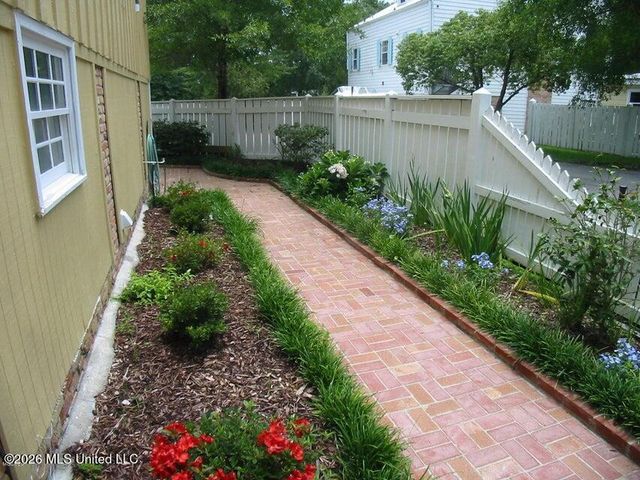 11 Devils Elbow, Diamondhead, MS 39525