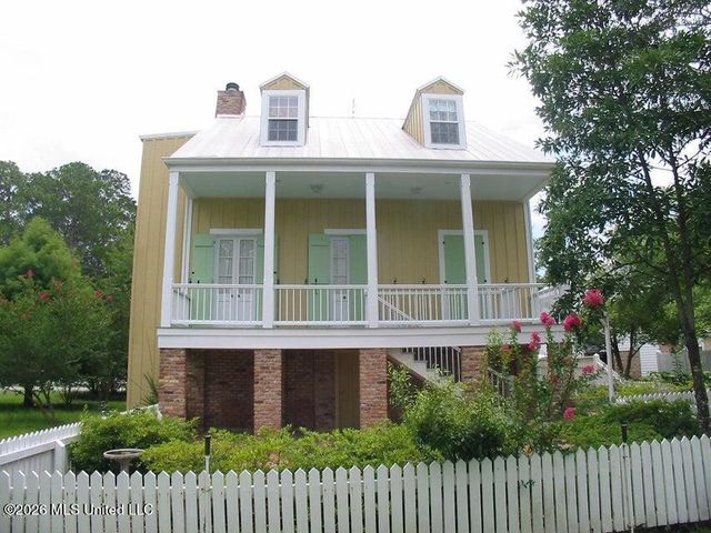 11 Devils Elbow, Diamondhead, MS 39525