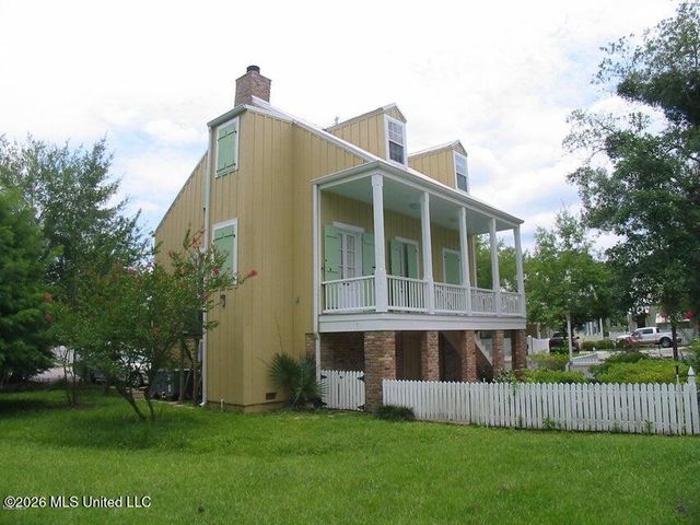 11 Devils Elbow, Diamondhead, MS 39525