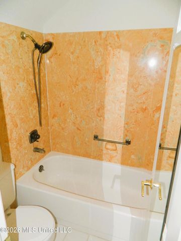 11 Devils Elbow, Diamondhead, MS 39525