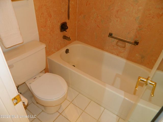 11 Devils Elbow, Diamondhead, MS 39525