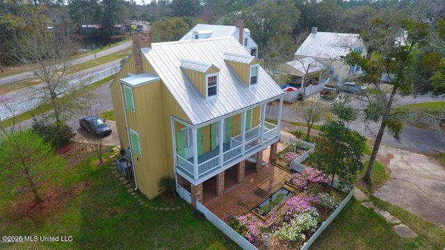 11 Devils Elbow, Diamondhead, MS 39525