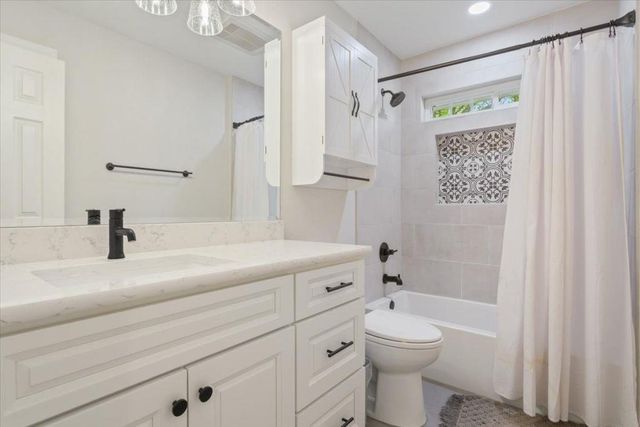 190 Young Ranch RD, Georgetown, TX 78633