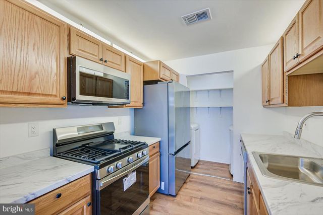 60 ONEILL CT, Lawrenceville, NJ 08648