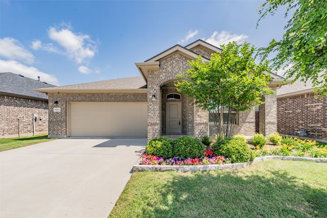 1413 Archway Court, Fort Worth, TX 76247