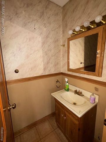 3116 Syracuse Street, Dearborn, MI 48124