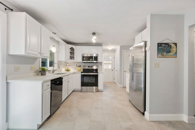 17 Conservation Drive, Douglas, MA 01516