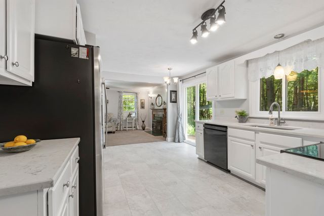 17 Conservation Drive, Douglas, MA 01516