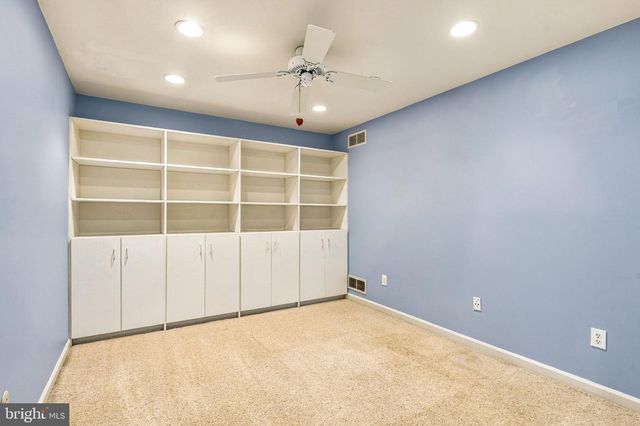 28 MEETINGHOUSE CT, Shamong, NJ 08088