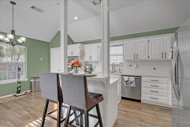 10218 E 114th Place S, Bixby, OK 74008