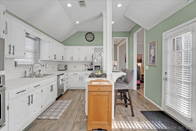 10218 E 114th Place S, Bixby, OK 74008