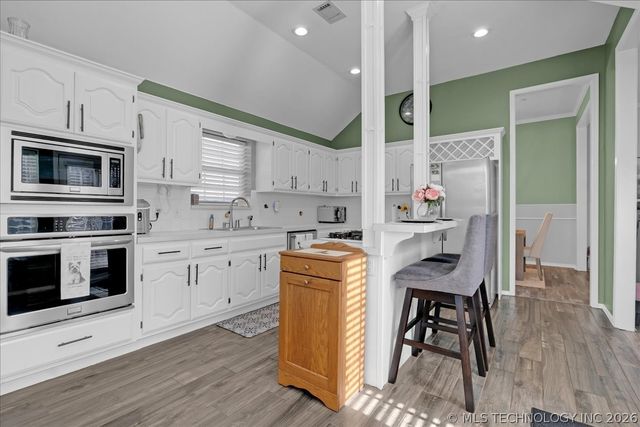 10218 E 114th Place S, Bixby, OK 74008