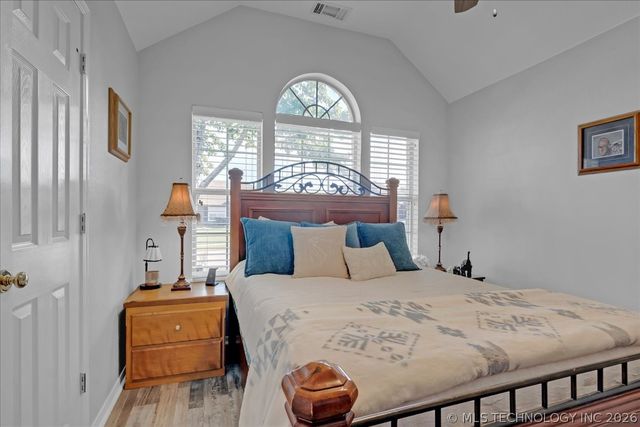 10218 E 114th Place S, Bixby, OK 74008