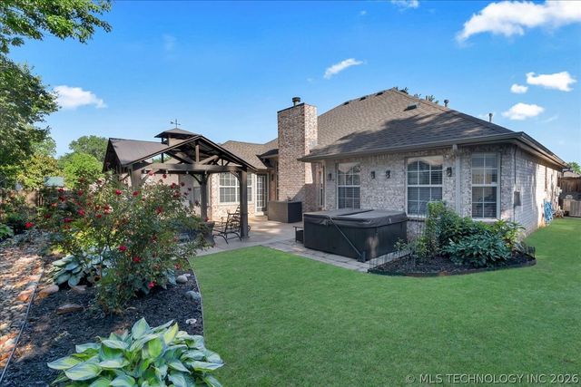 10218 E 114th Place S, Bixby, OK 74008
