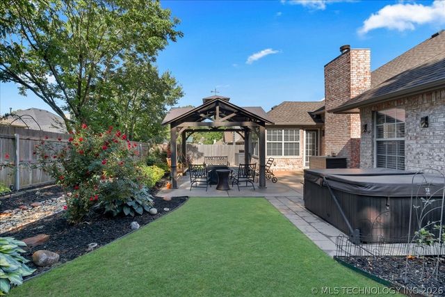 10218 E 114th Place S, Bixby, OK 74008