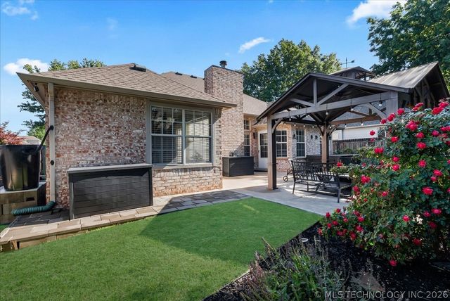 10218 E 114th Place S, Bixby, OK 74008