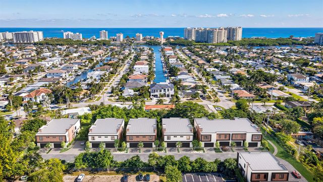6818 NE Briskel Pointe Drive, Boca Raton, FL 33487