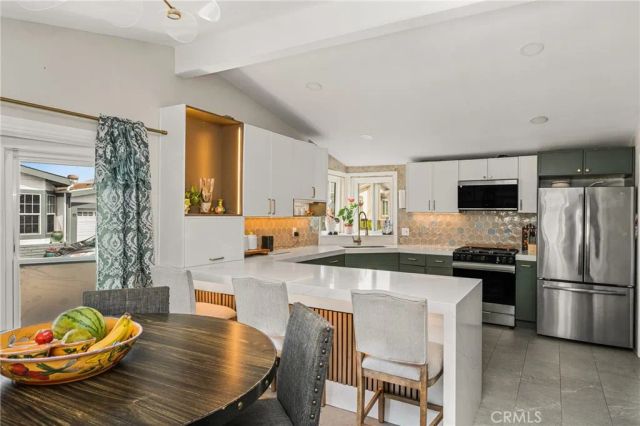 23301 Ridge Route Dr 56, Laguna Hills, CA 92653