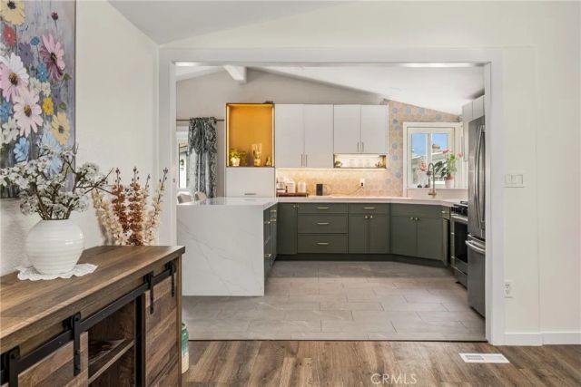 23301 Ridge Route Dr 56, Laguna Hills, CA 92653