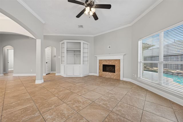 1096 Gladstone Drive, League City, TX 77573