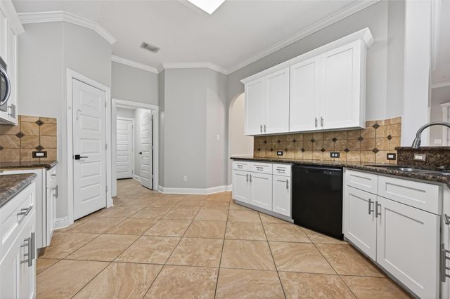 1096 Gladstone Drive, League City, TX 77573