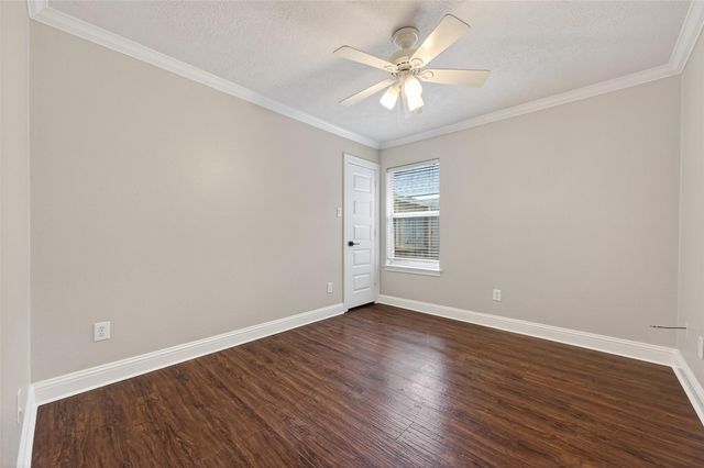 1096 Gladstone Drive, League City, TX 77573