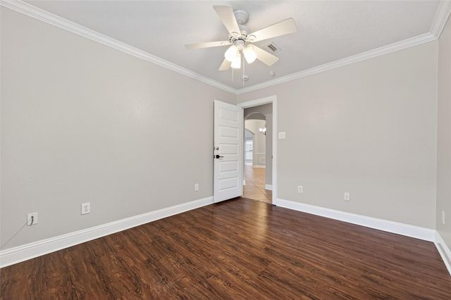 1096 Gladstone Drive, League City, TX 77573