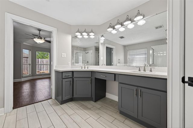 1096 Gladstone Drive, League City, TX 77573