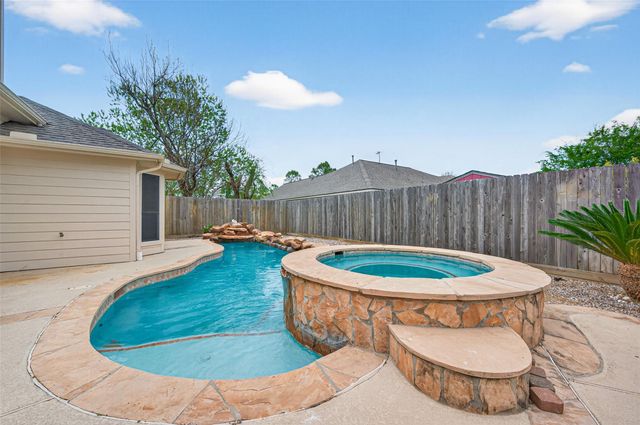 1096 Gladstone Drive, League City, TX 77573