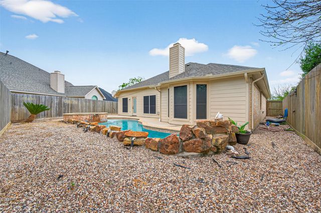 1096 Gladstone Drive, League City, TX 77573