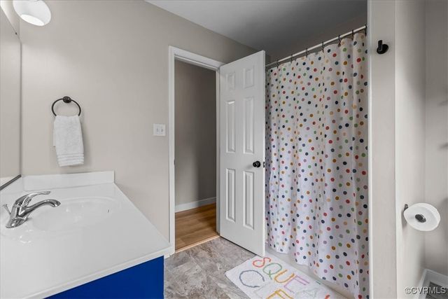 3301 Appleford Dr, Chester, VA 23831