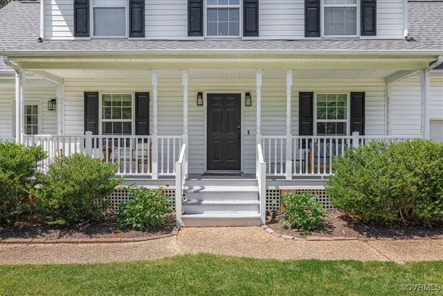 3301 Appleford Dr, Chester, VA 23831