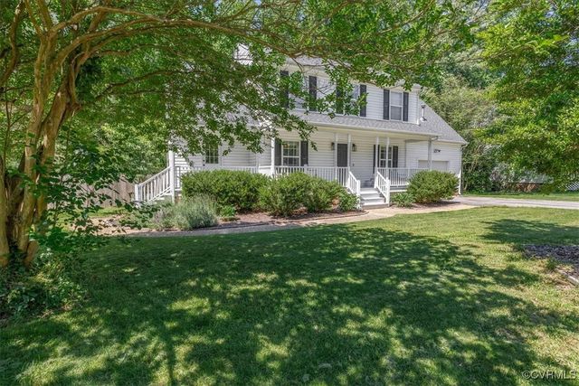 3301 Appleford Dr, Chester, VA 23831