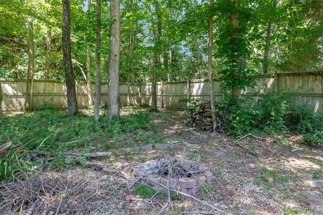 3301 Appleford Dr, Chester, VA 23831