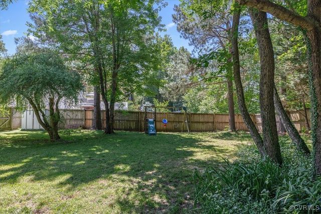 3301 Appleford Dr, Chester, VA 23831