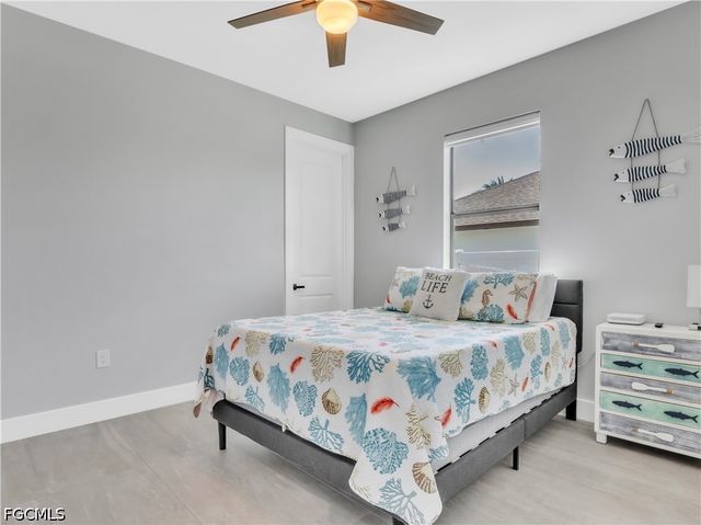 325 SW 21st LN, Cape Coral, FL 33991