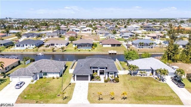325 SW 21st LN, Cape Coral, FL 33991