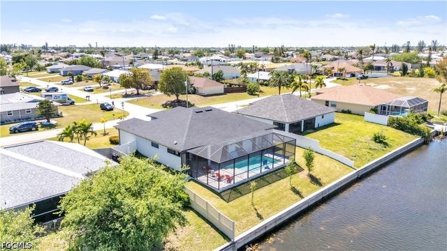 325 SW 21st LN, Cape Coral, FL 33991