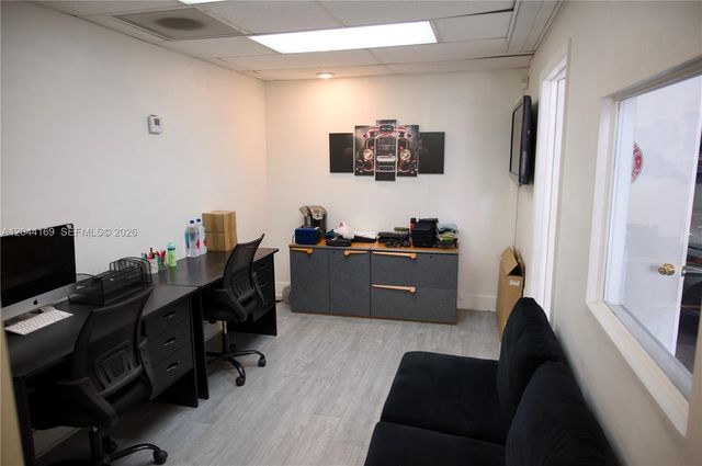 7215 NW 41st Street H, Miami, FL 33166