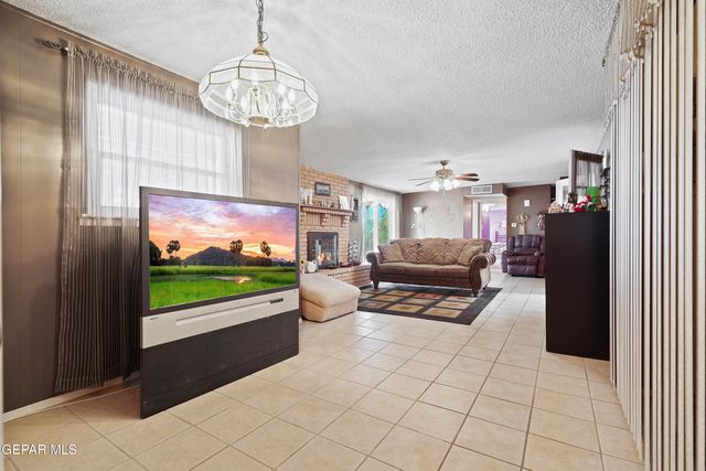 9501 MCINTOSH Drive, El Paso, TX 79925