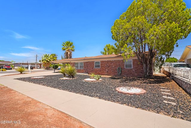 9501 MCINTOSH Drive, El Paso, TX 79925