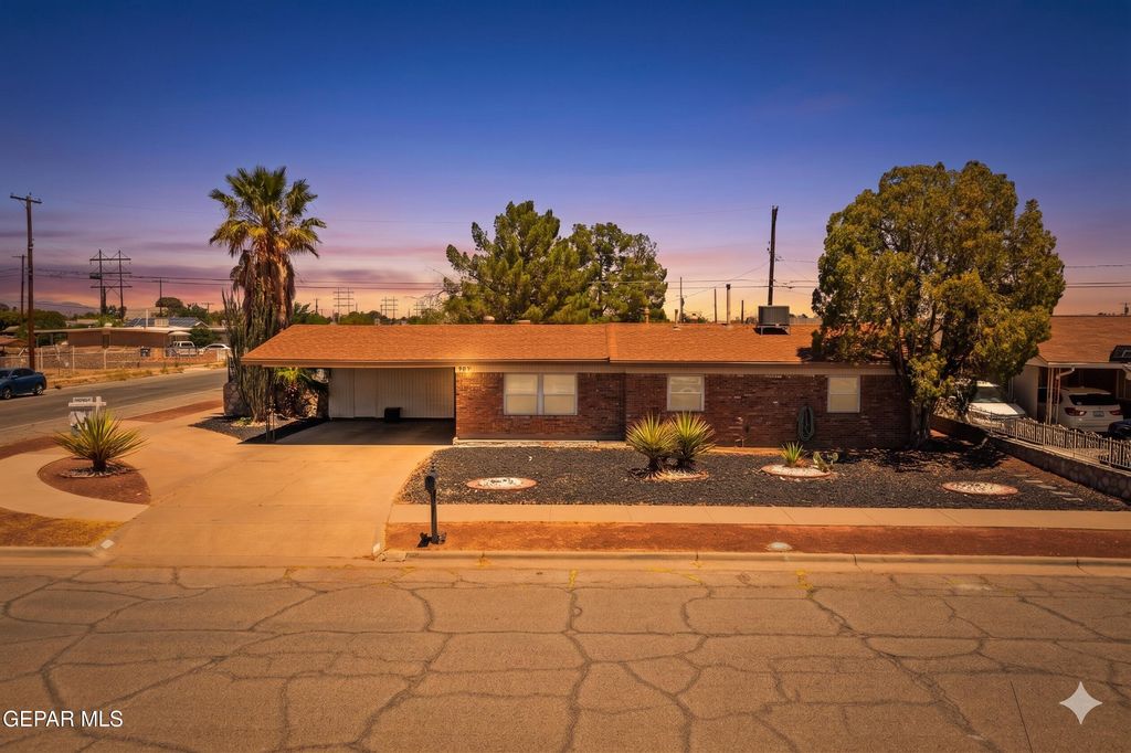 9501 MCINTOSH Drive, El Paso, TX 79925