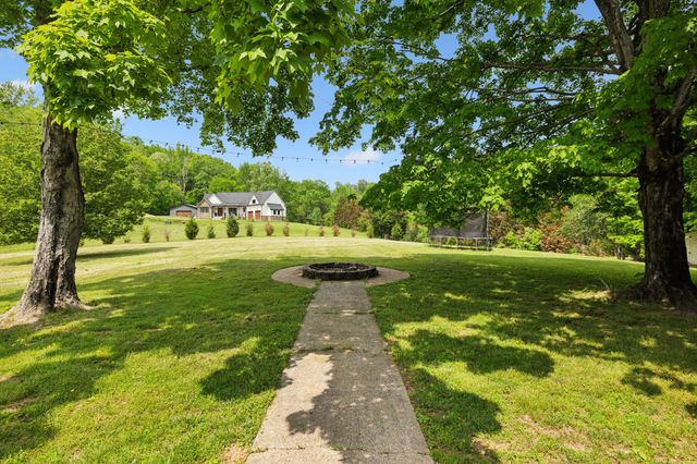 1155 Ridge Hill Rd, Goodlettsville, TN 37072