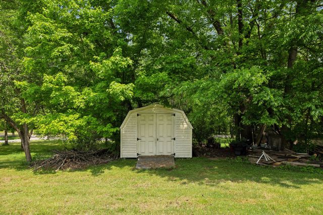 1155 Ridge Hill Rd, Goodlettsville, TN 37072