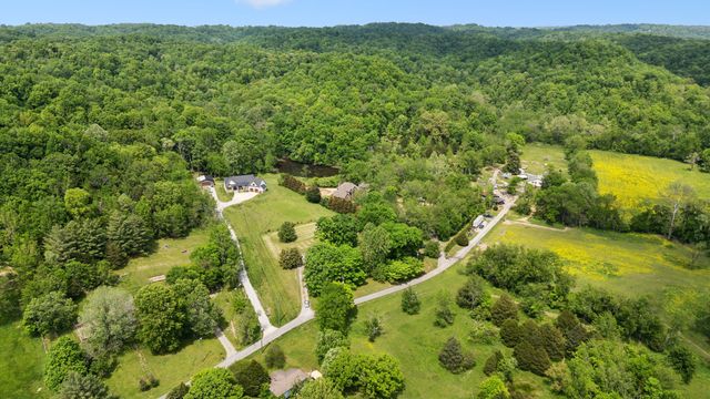 1155 Ridge Hill Rd, Goodlettsville, TN 37072